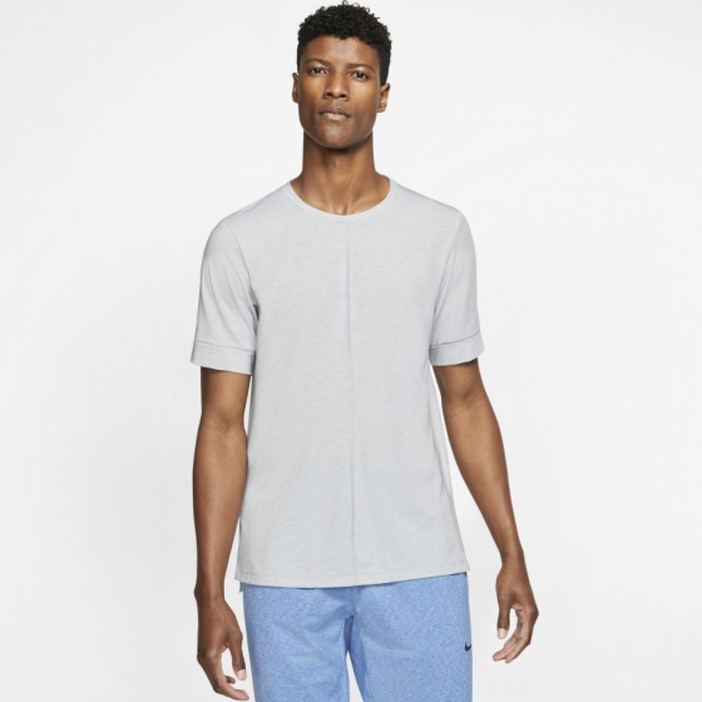 NWT Nike Dri-FIT Men's Short-Sleeve Top Size M New Gray